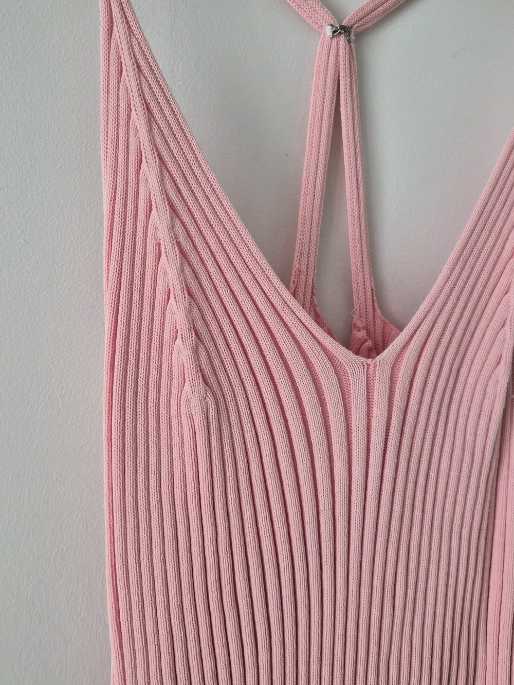 Pink Ribbed V-Neck Strappy Tank Top - Picture 3 of 7